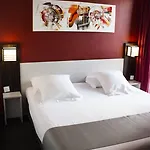 Pont Rouge , 3*