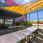Hotel Pont Rouge , 3*