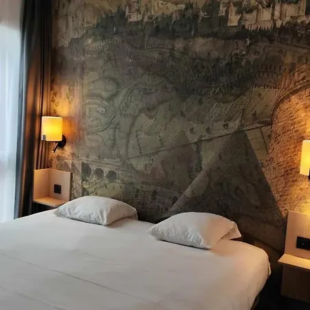 Pont Rouge , Hotel Carcassonne