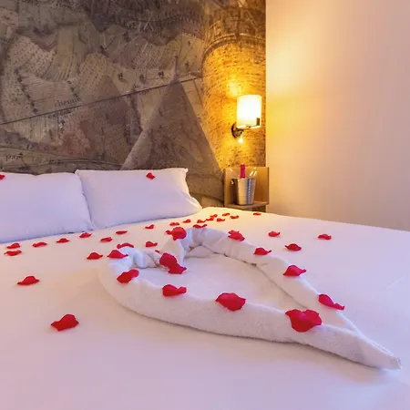 Pont Rouge , Hotel 3*