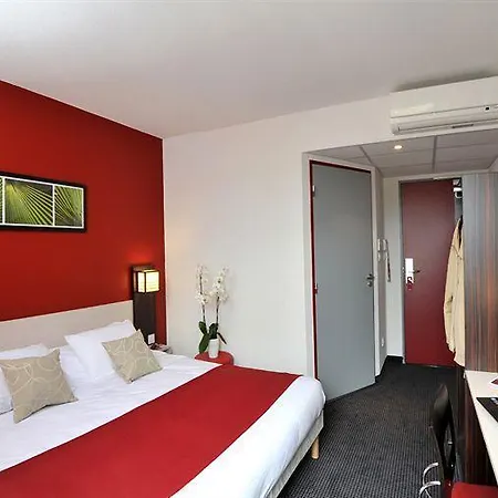 Pont Rouge , 3*