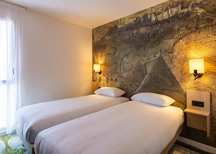 Otel Pont Rouge , 3*