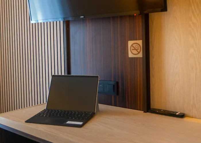 Pont Rouge , 卡尔卡松