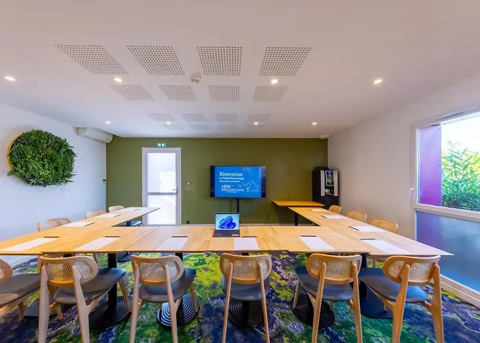 Otel Pont Rouge , 3*